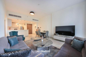 Luxury 1BR Apartment in 1 Residences near Dubai Top Attractions